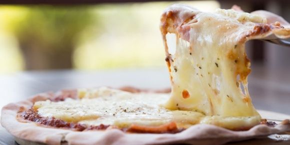 What Is the Best Cheese for Pizza? A Simple Guide to Preparing the Best Pizzas in Town