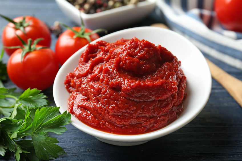 how to make tomato sauce from tomato paste