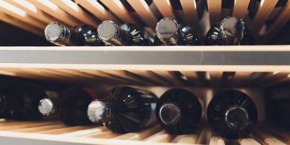 What Is a Wine Cooler Or Wine Refrigerator: The Ultimate Buying Guide For Wine Coolers 